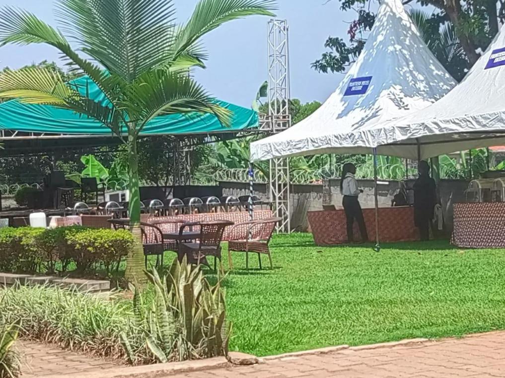 Frontiers Hotel & Conference Entebbe Exterior photo